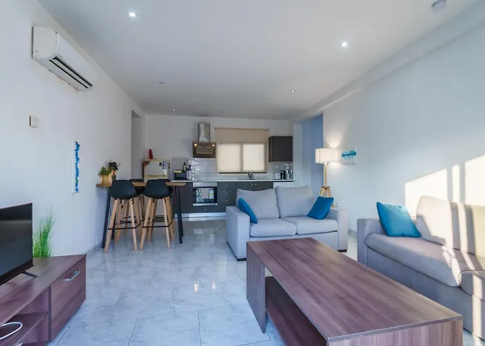 Fanta Sea Ларнака