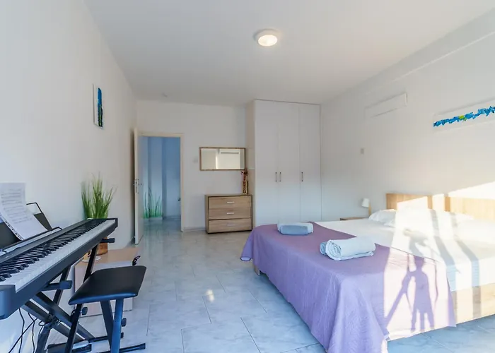 Fanta Sea * Ларнака